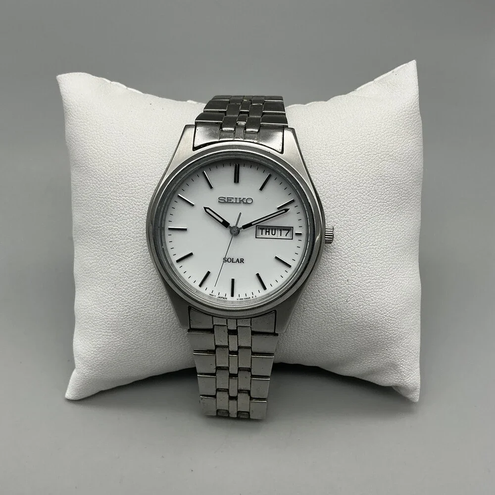 Seiko Mens Watch 37mm White Dial Solar V158-0AA0 Day Date Stainless Steel 7.5
